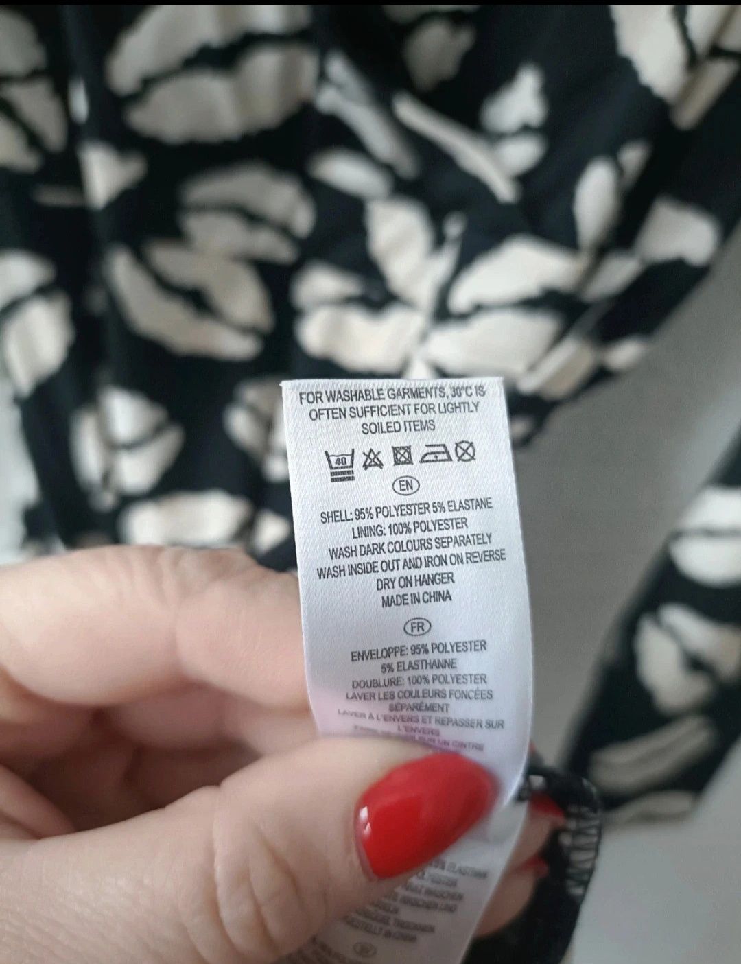 Śliczna sukienka w usta #wiosna rozm. XL
