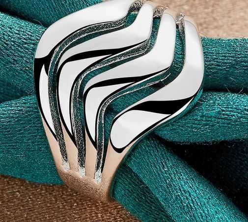 Pierścionek Srebrny Wyjątkowy :) Gratisy Świąteczne Promocje !:)