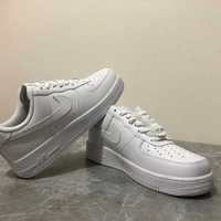 Nike Air Force 1 Low '07 White  37.5