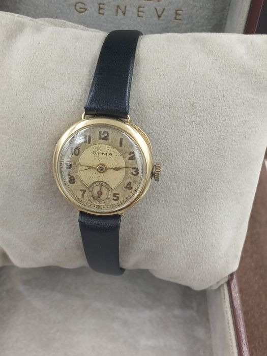 Zegarek damski  cyma  mechaniczny zloty