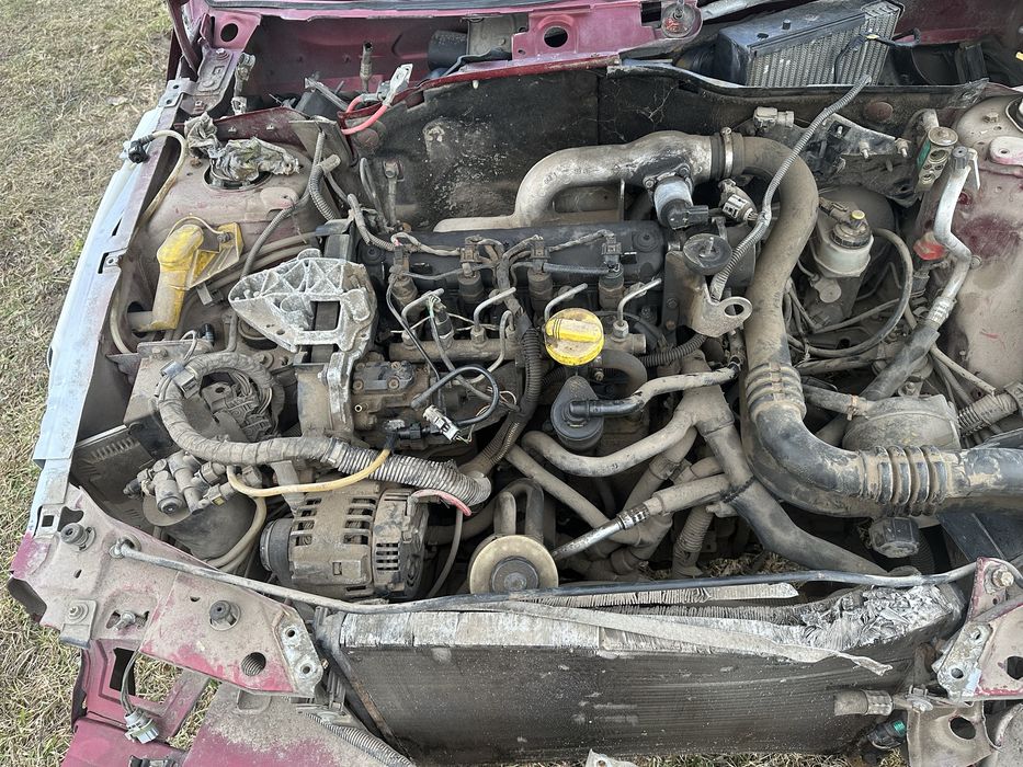 Renault Megane 2001 рік 1.9 дизель dci F9Q