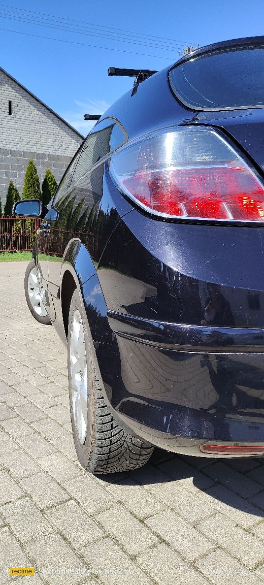 Opel Astra h gtc1.7 cdti