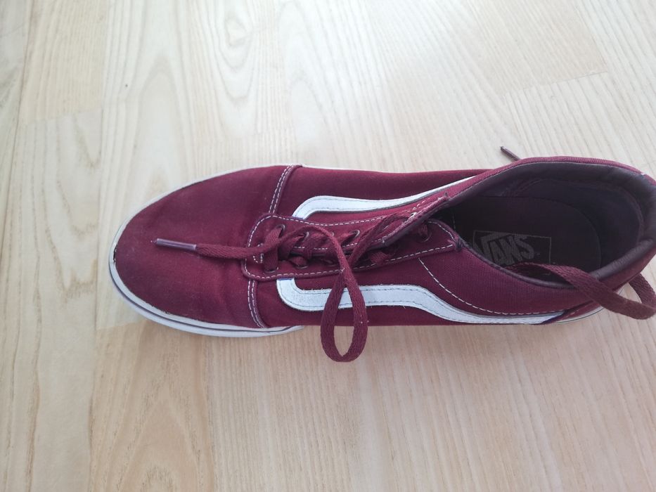 Bordowe, damskie vansy