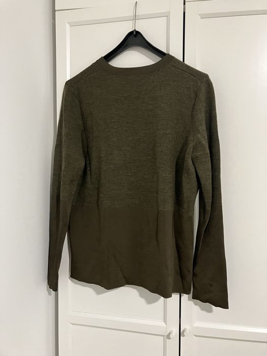 Sweter bluza COS L - wełna, wiskoza, dekolt serek