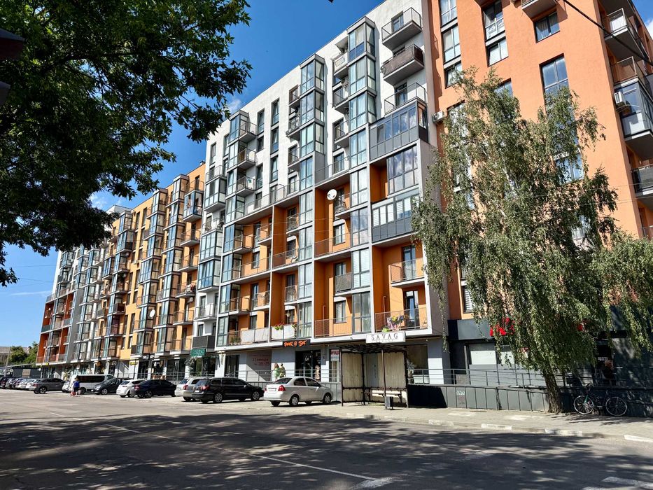 Продаж просторої 2-кімнатної квартири в Новобудові.