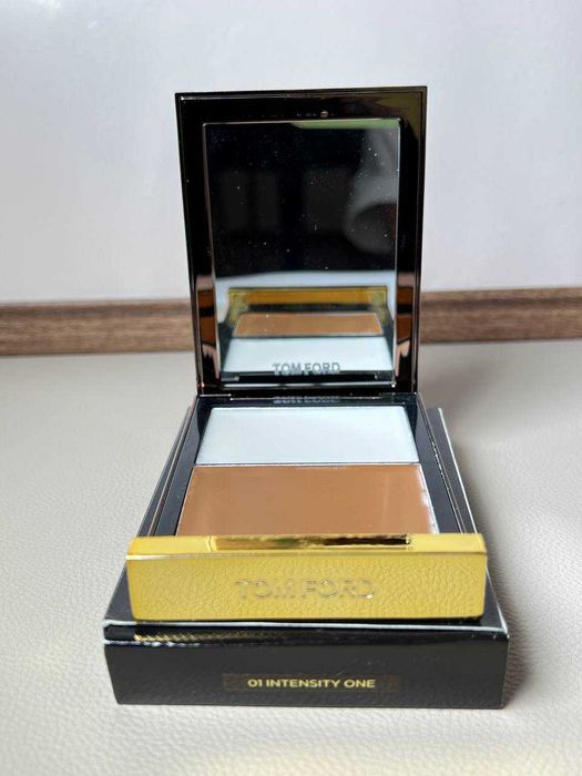 Контуринг Tom Ford Shade And Illuminate Contour Duo