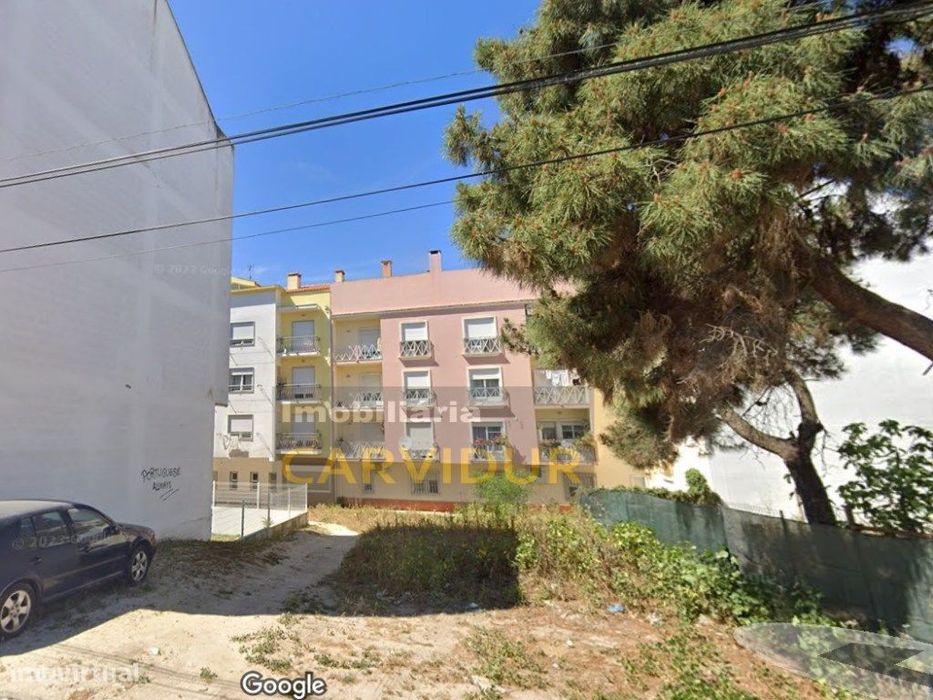 2 lotes de terreno para construção 8 fogos cada