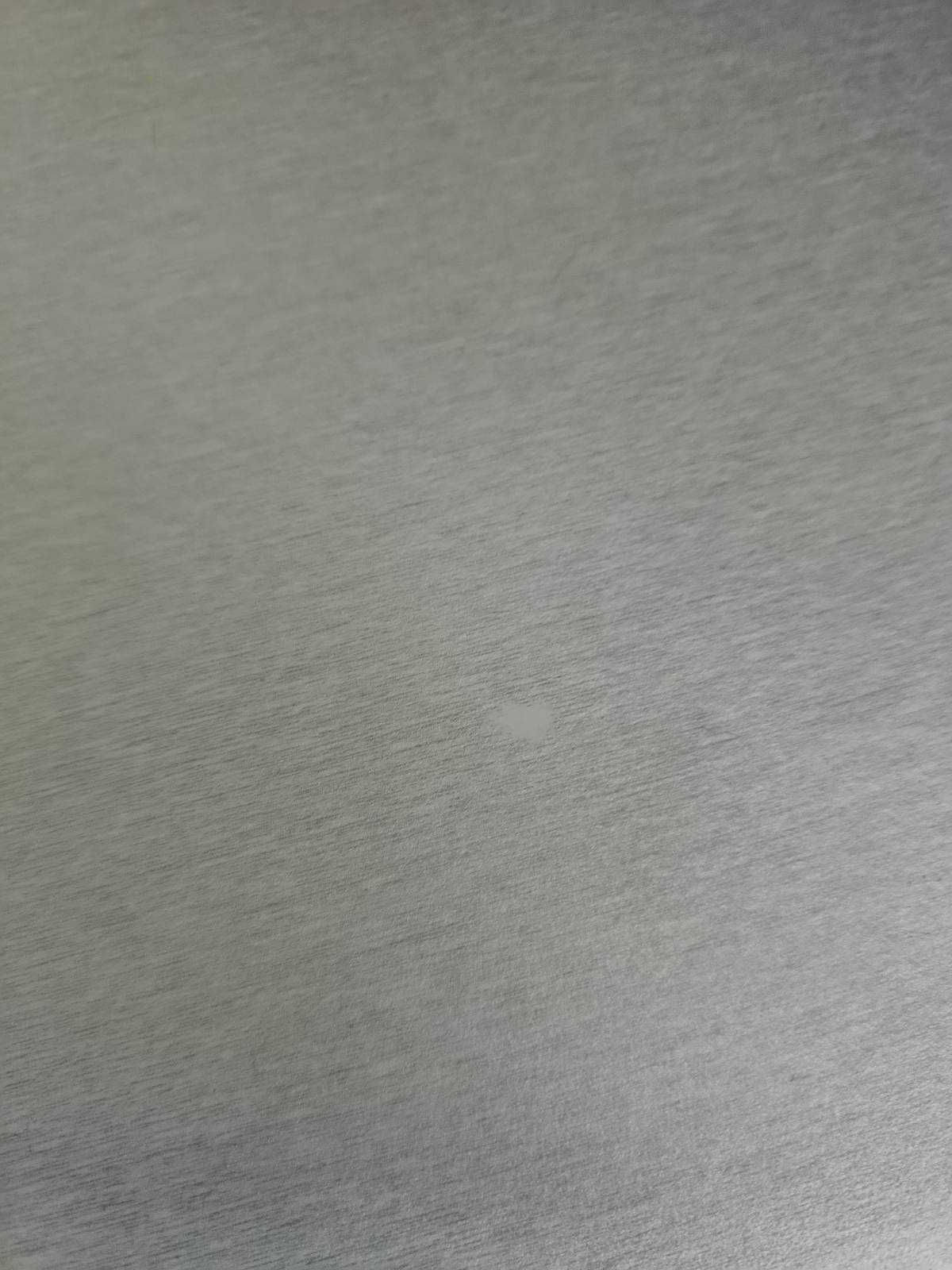 Blat w kolorze srebrnym / stalowym na dwóch metalowych nogach