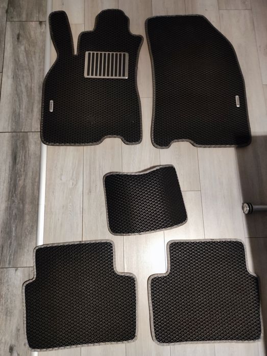 Dywaniki EVA do Renault Megane III Kombi – komplet