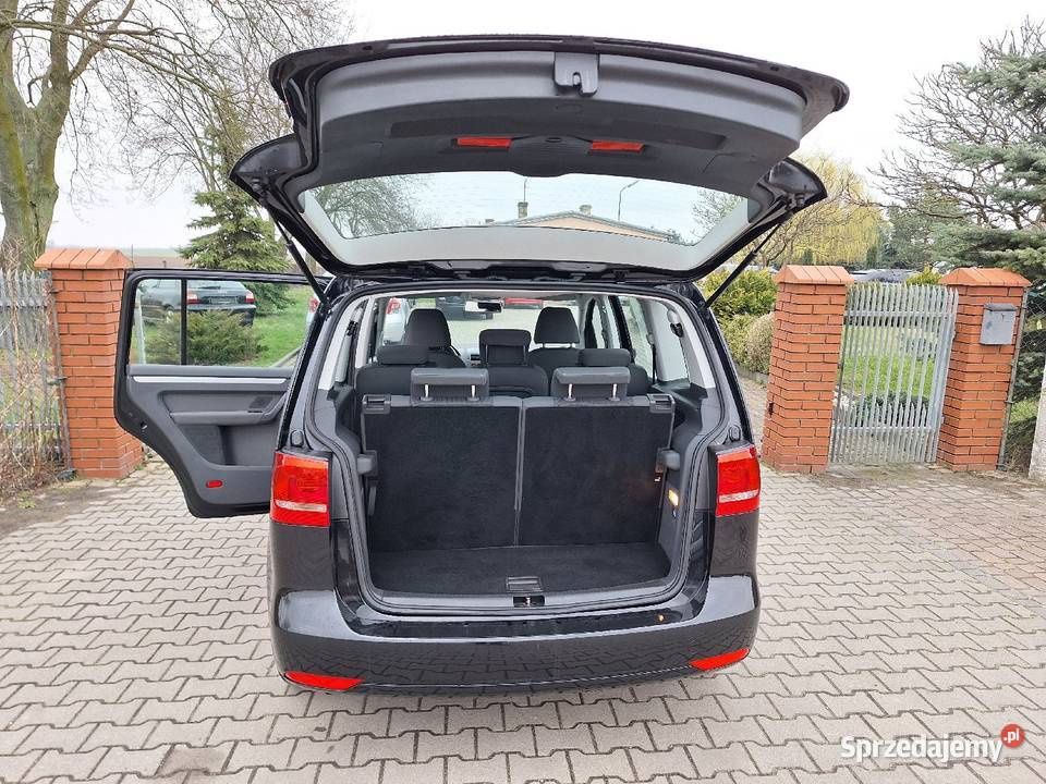 Sprzedam samochód VW Touran 1.9 TDI 2013