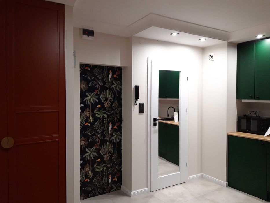 Od już. Kawalerka śliczna Ochota-Okęcie cena ze wszystkim