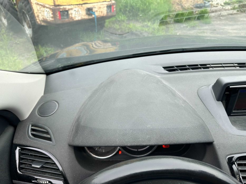 Торпедо Renault Megane III Консоль airbag   Панель Меган3 В наличии