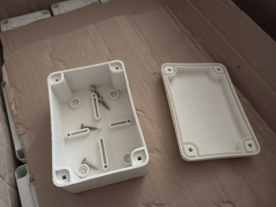 Корпус коробка пластиковая для самоделок электроники 120 х 80