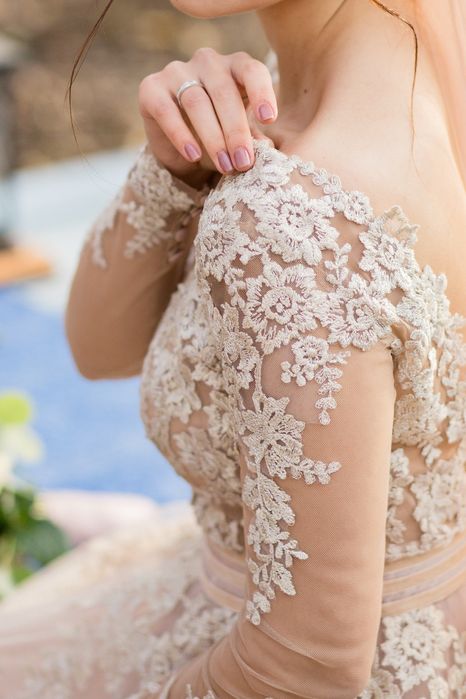 Авторська сукня ручної роботи — ідеальна на весілля, розпис або вечір