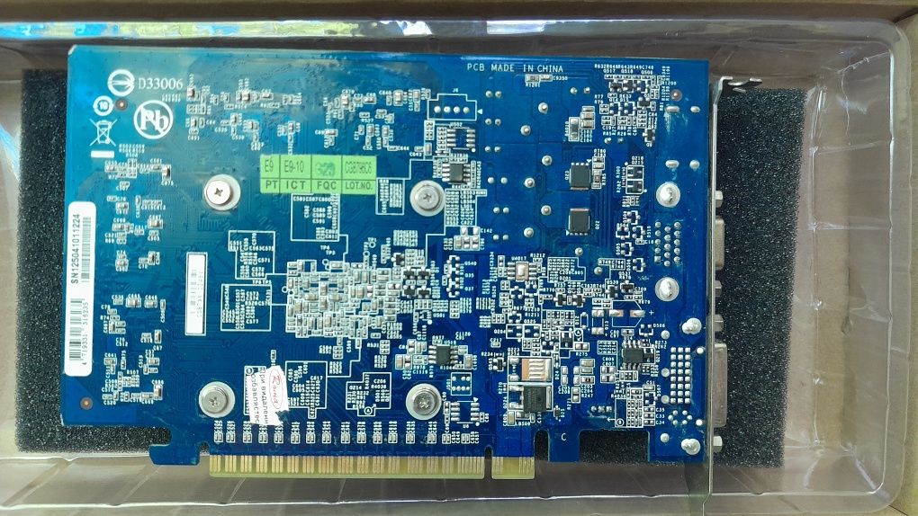 Гарна  Відеокарта GT 640 2 ГБ, GIGABYTE GV-N630-2GI