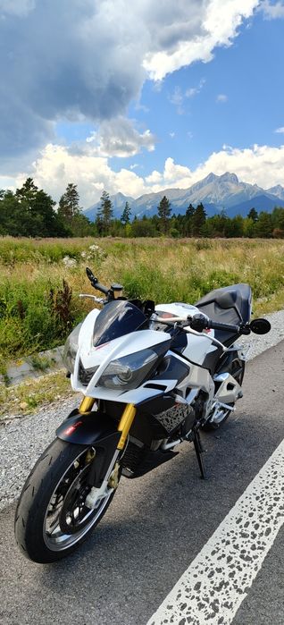 Aprilia Tuono v4 1000 aprc 2011