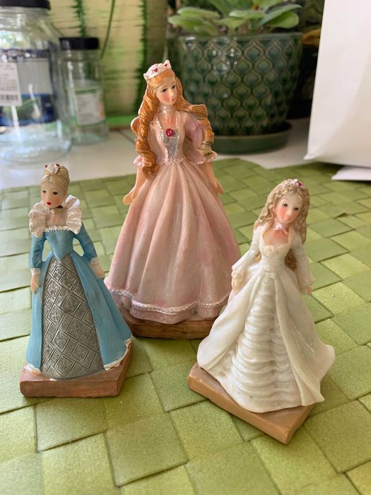 3 figurki księżniczek w komplecie