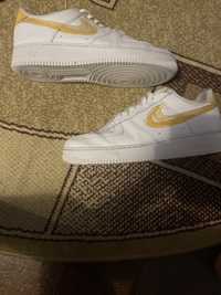 Продам кроси nike air force 1 ориг