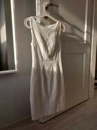 Piękna elegancka biała sukienka