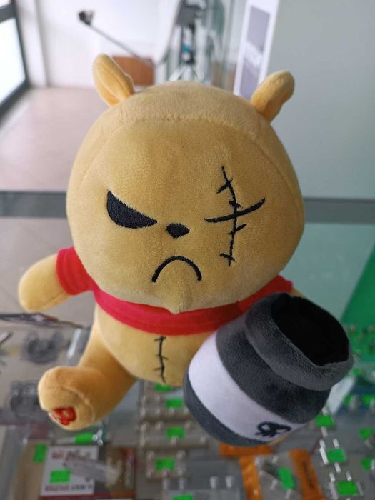 PROMO:Peluche Bad Day Poohison 25cm