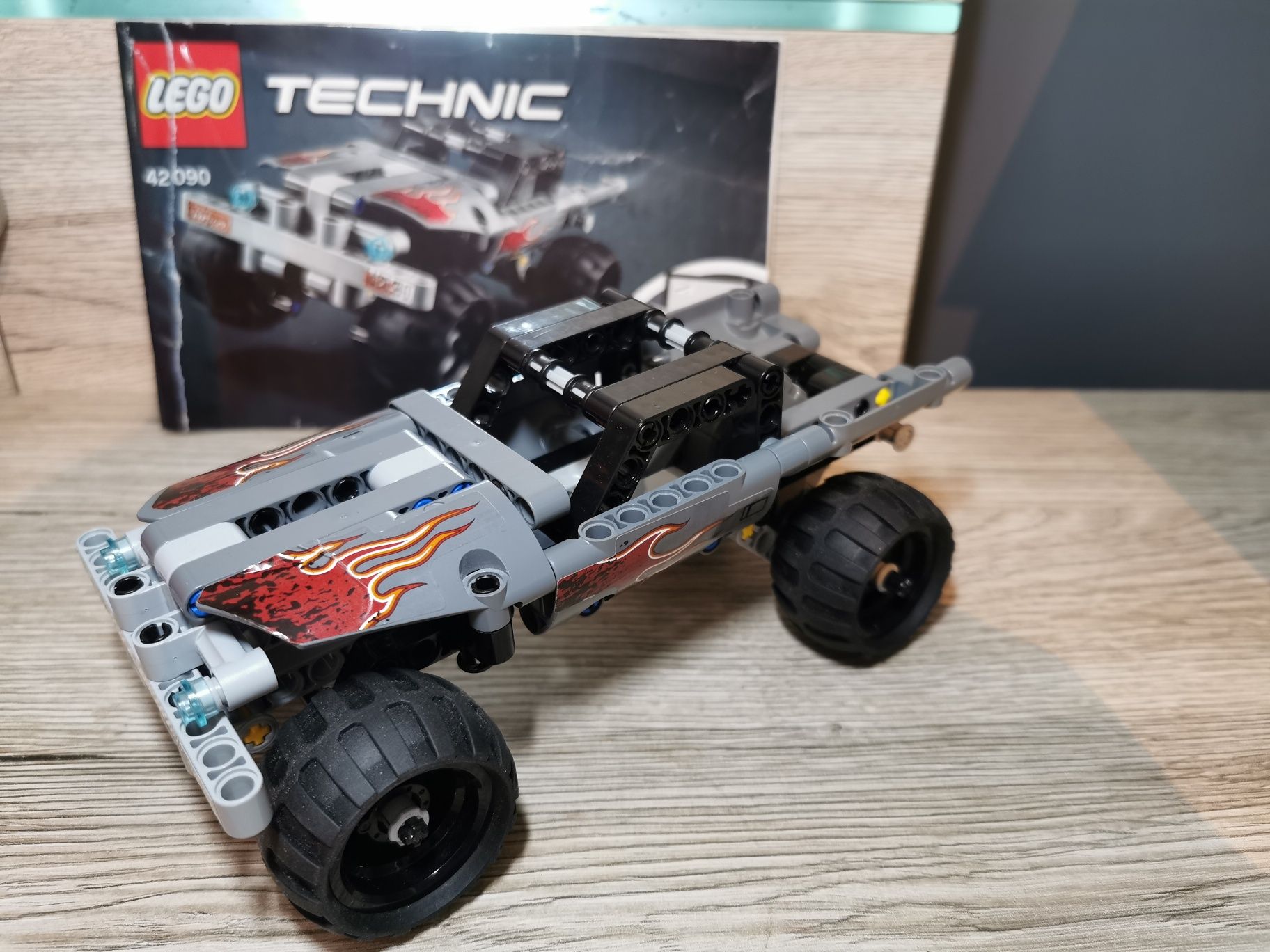 Lego Technic 42090 Monster truck złoczyńców kompletny