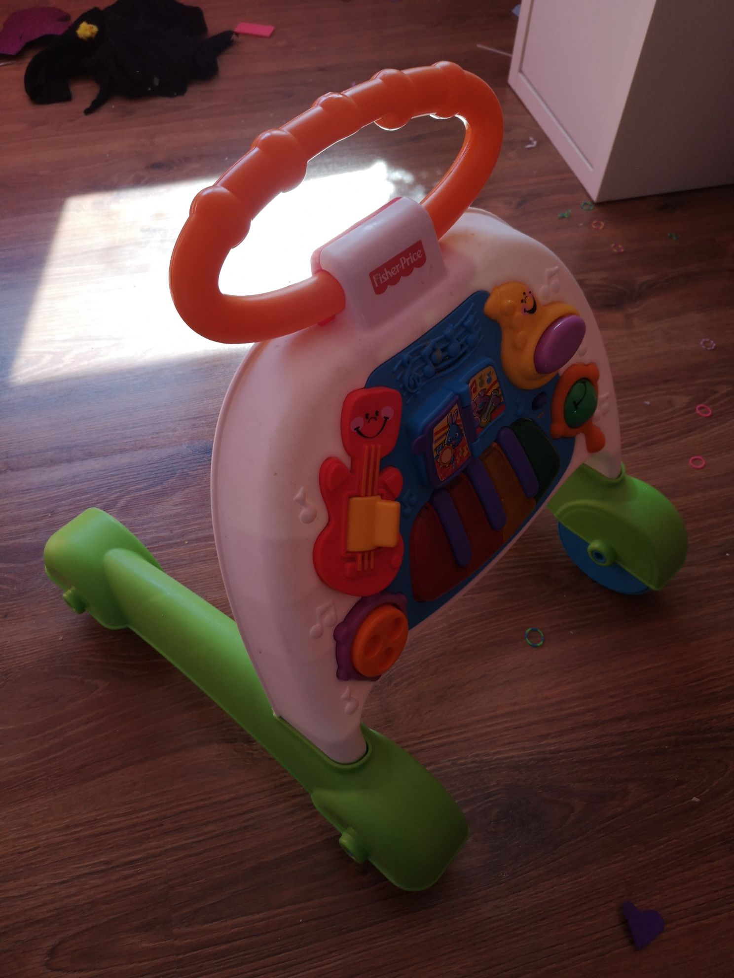 Fisher price chodzik