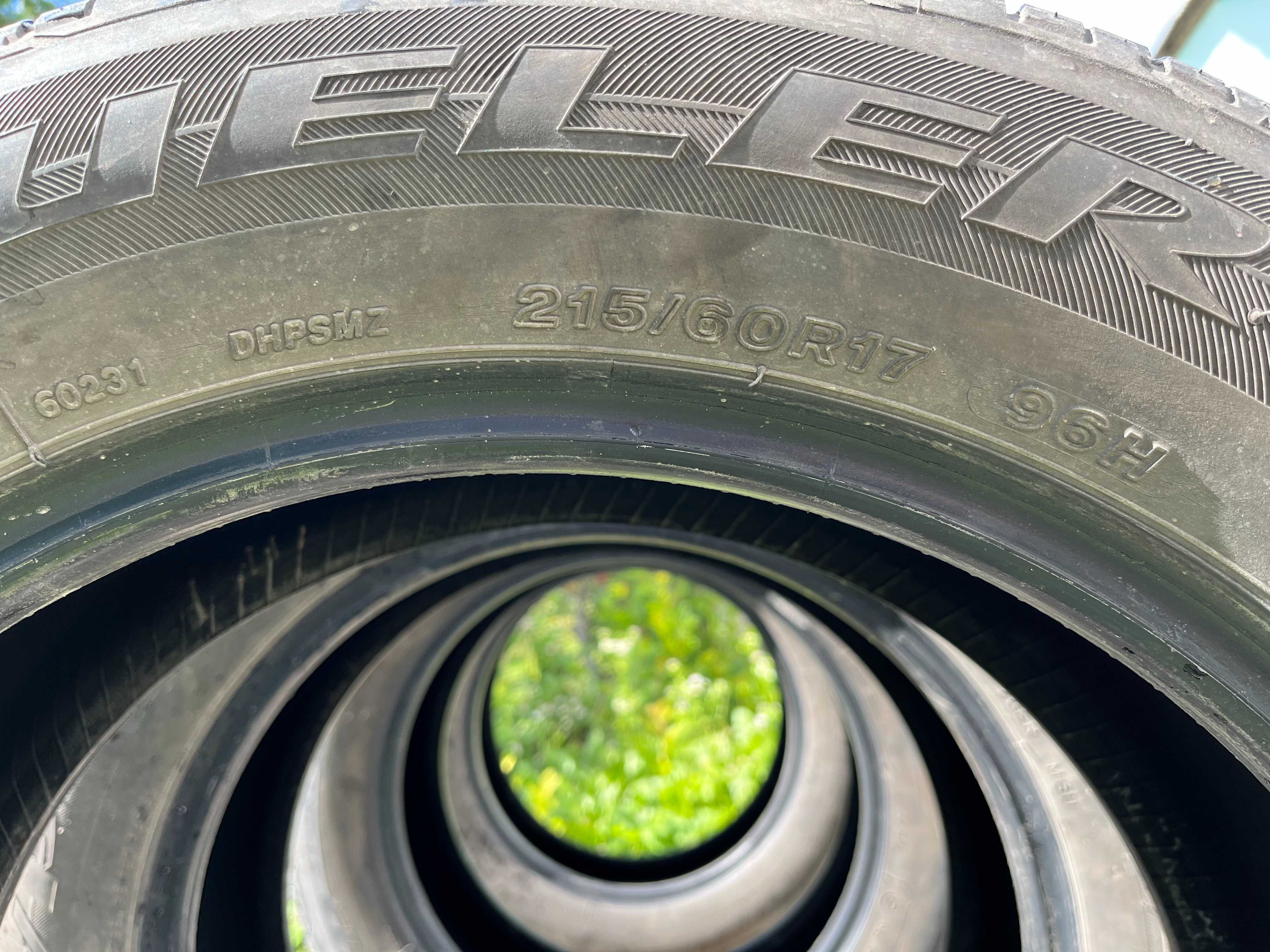 Шини літо Bridgestone Dueler H/P 215/60 R17 б/у