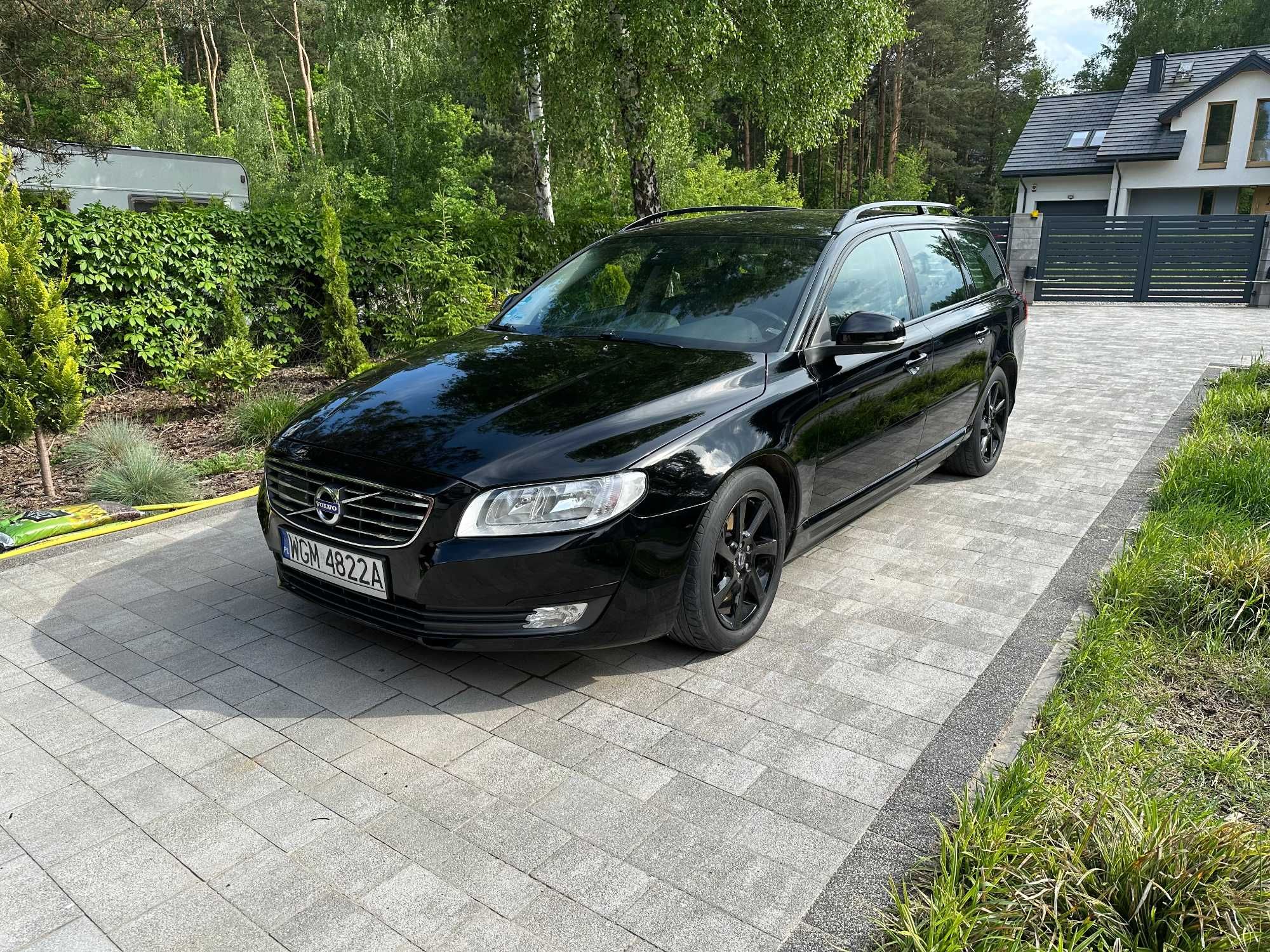 Volvo V70 D3 2014r. Black edition