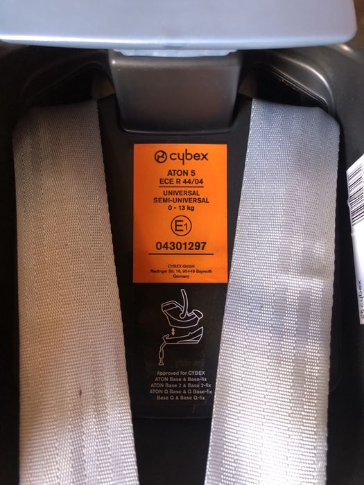 Fotelik Cybex Maxi Cosi Aton 5 samochodowy dla dzieci nosidło