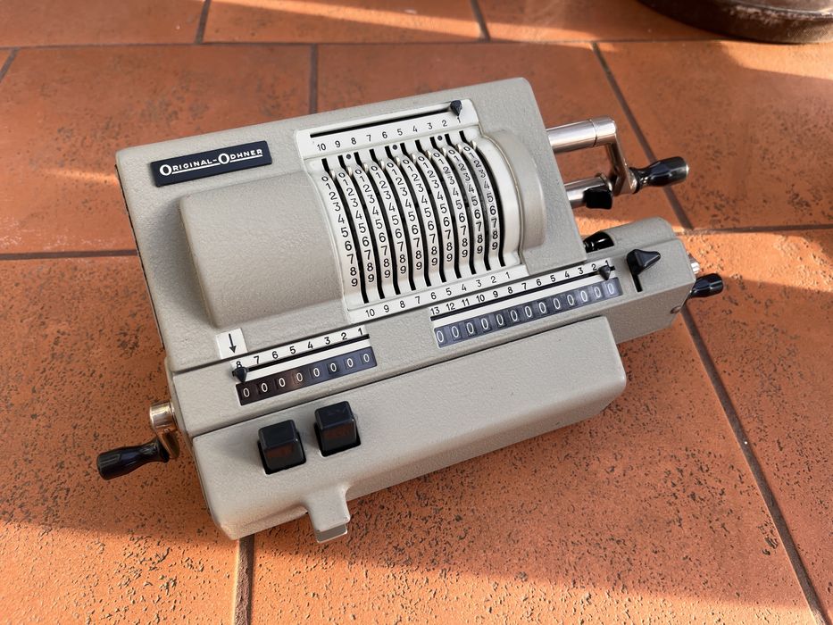 Arytmometr Original-Odhner, kalkulator mechaniczny, maszyna licząca
