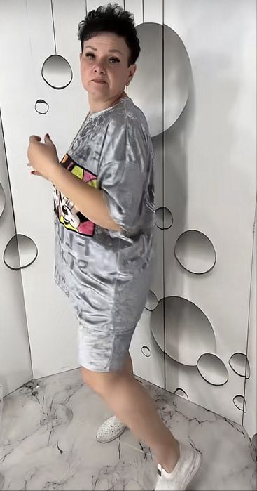 Велюровый костюм