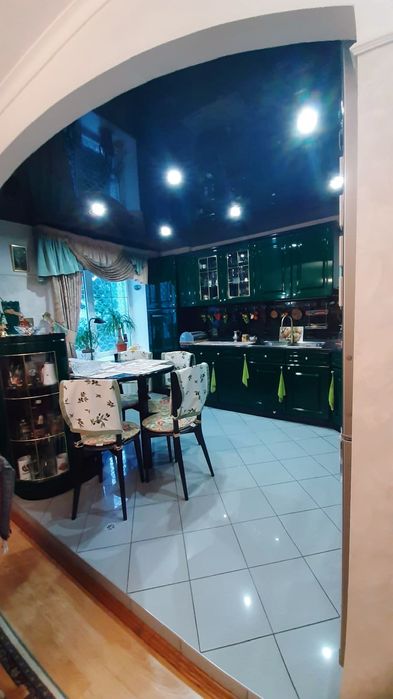 НОВЕ!ЕКСКЛЮЗИВНА трикімнатна кв-ра 95м2 з кухнею-студією в р-ні Площі!