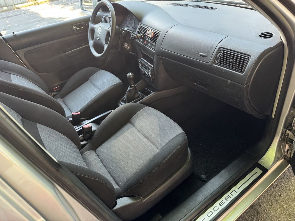 Продам Volkswagen Golf 1.4 MPI