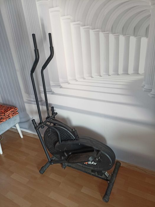 Rowerek. Orbitrek. Do ćwiczeń.