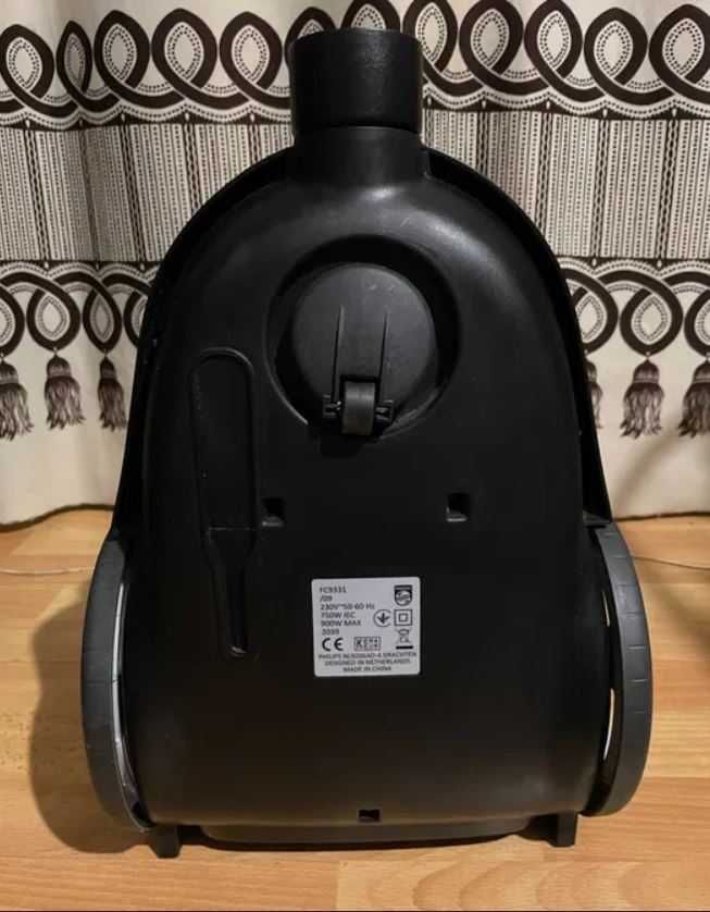 Пилосос без мішка PHILIPS PowerPro Compact FC9331/09