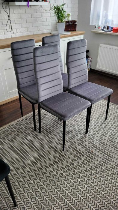 iękne i eleganckie krzesła VELVET w super cenie SUPER JAKOŚĆ