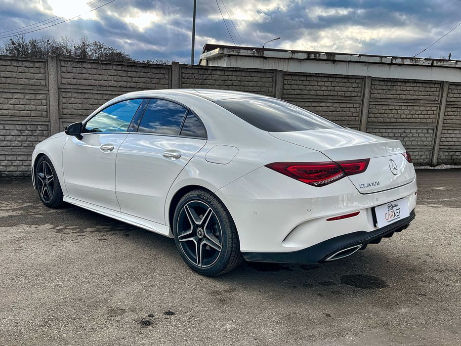 Wynajem samochodu/Wypożyczalnia samochodów Mercedes-Benz CLA Automat