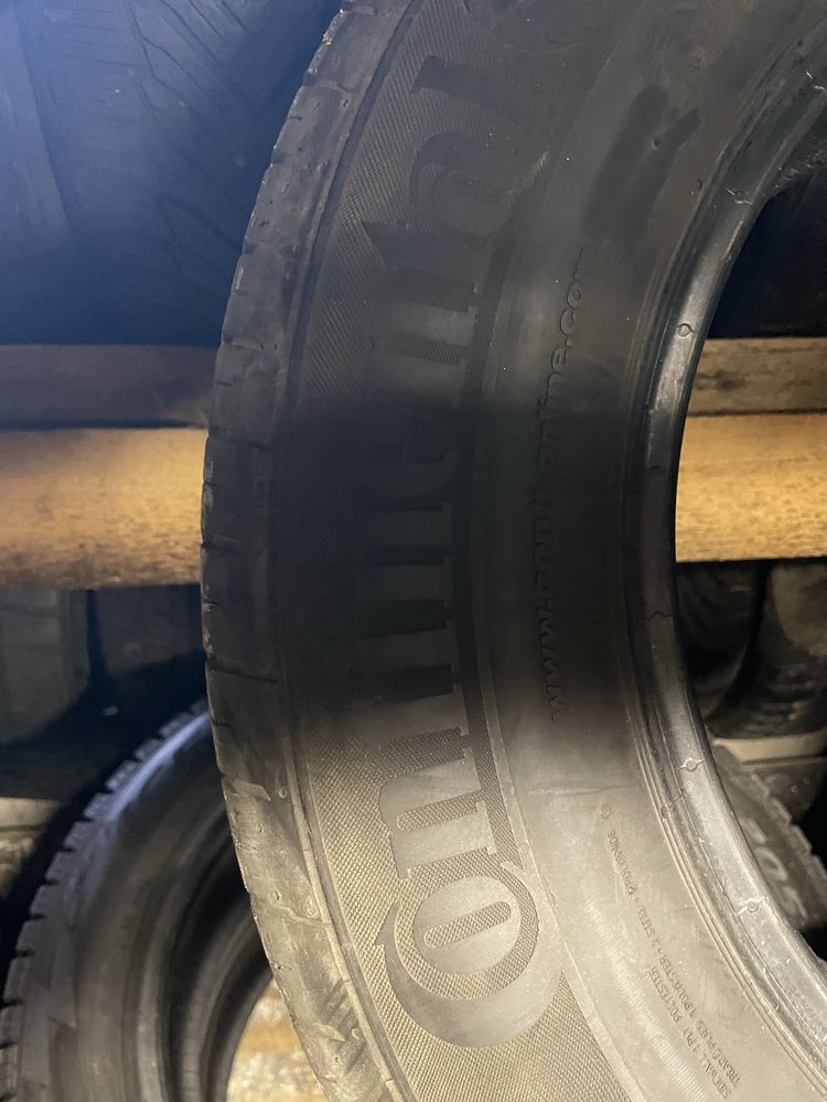 666 205 70 R16 комплект летних шин Continental