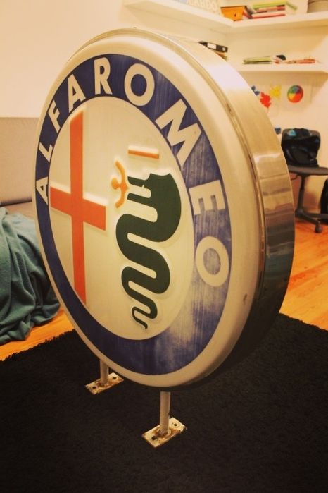 Publicidade exterior vintage Alfa Romeo