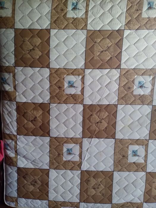 Дво спальне ліжко з новим матрацом