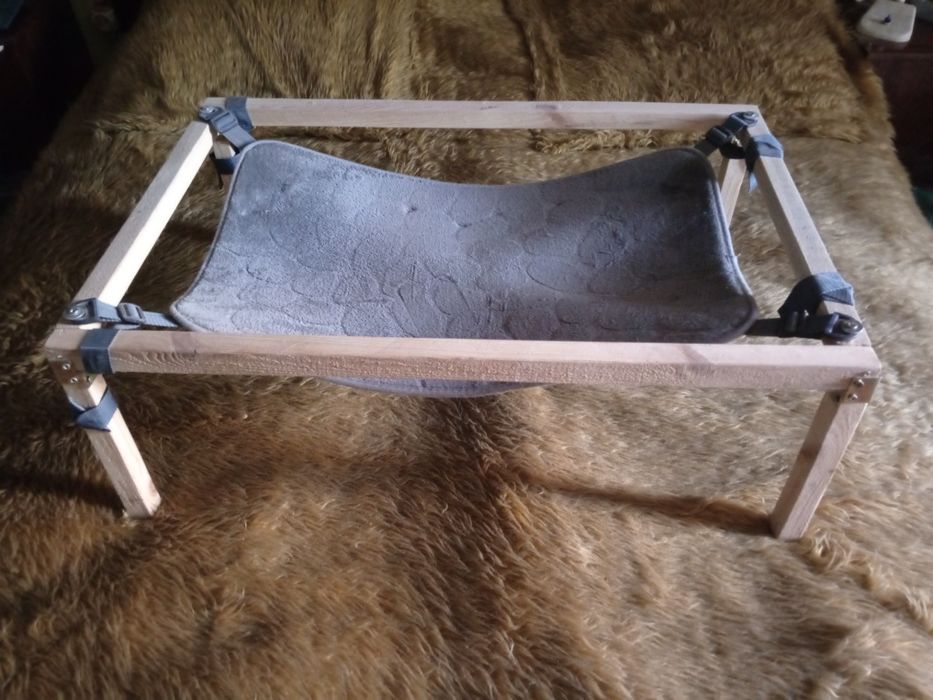 Гамак, лежанка, кроватка для котов, собак