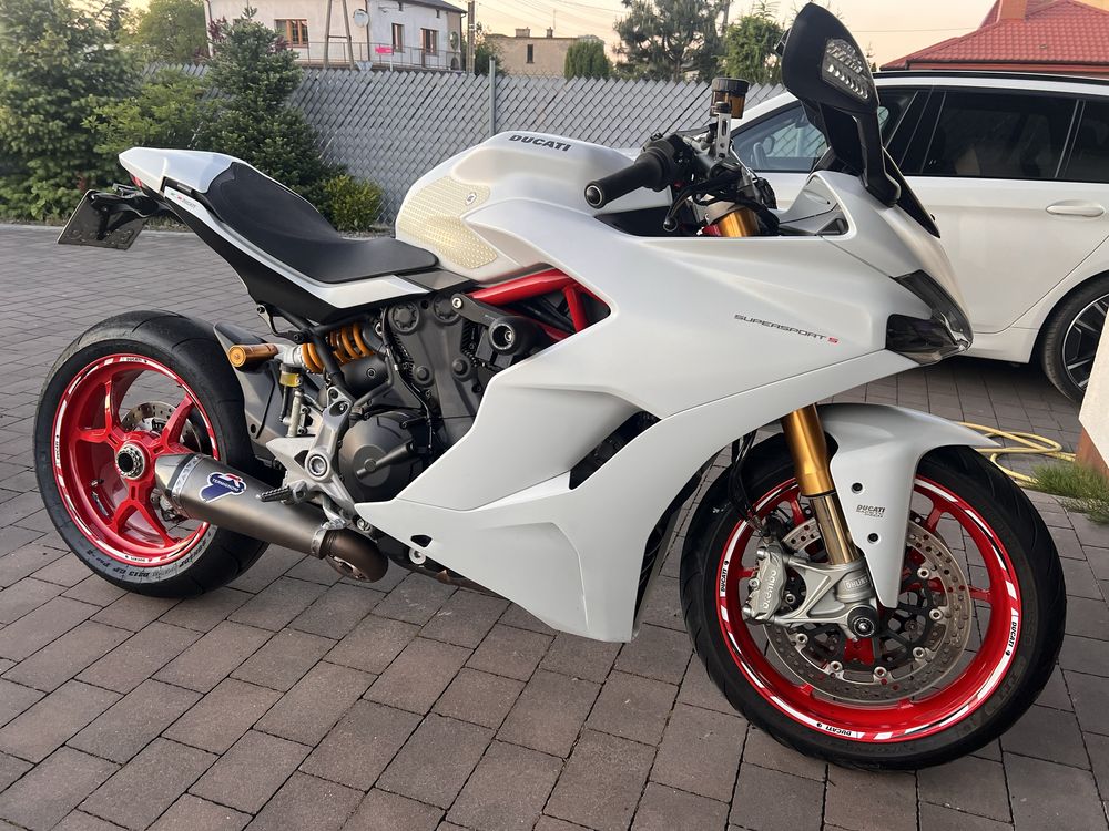 Ducati Supersport S