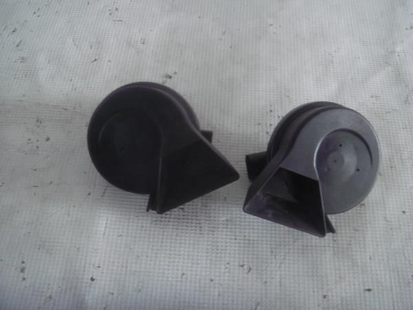 Buzina Audi A4 (8Ec, B7)