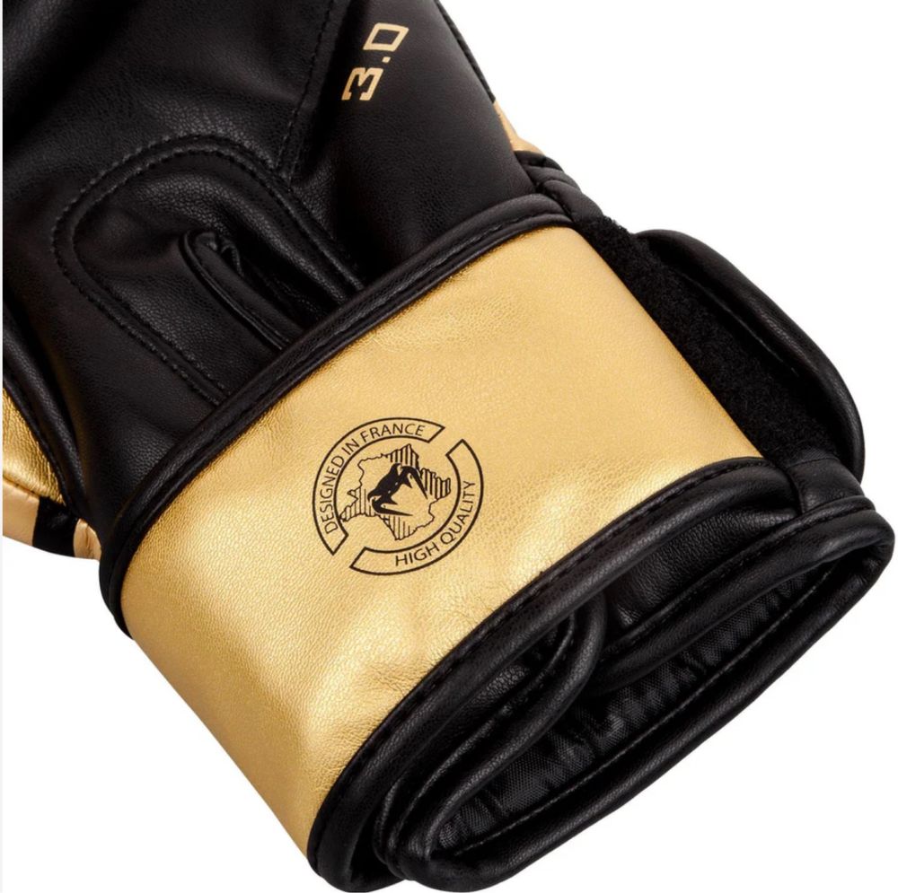 Venum Challenger 2.0 Boxing Gloves - Black/Gold 12oz/16oz (Novo)