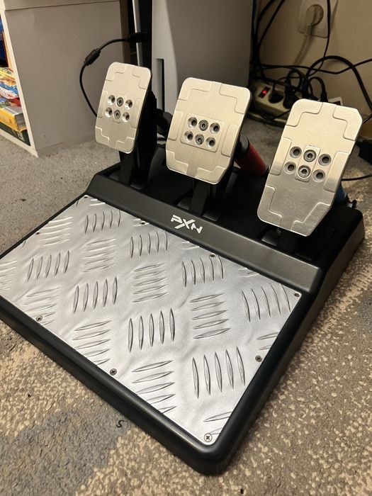 PXN V10 з Кпп та педалями