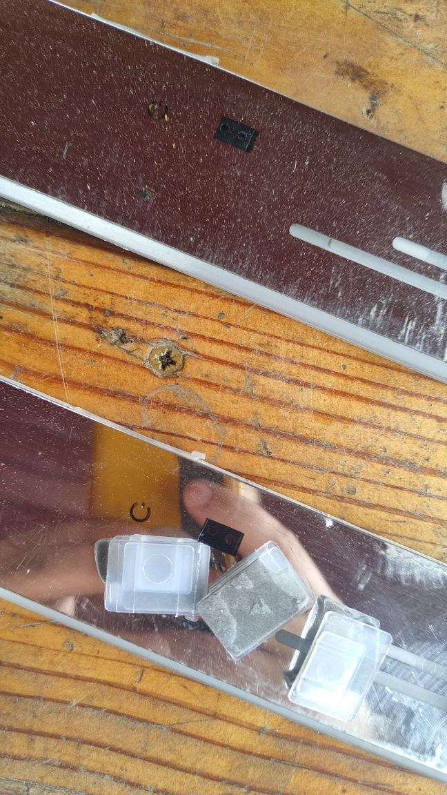 Panele na progi samochodowe świecące w wielu kolorach