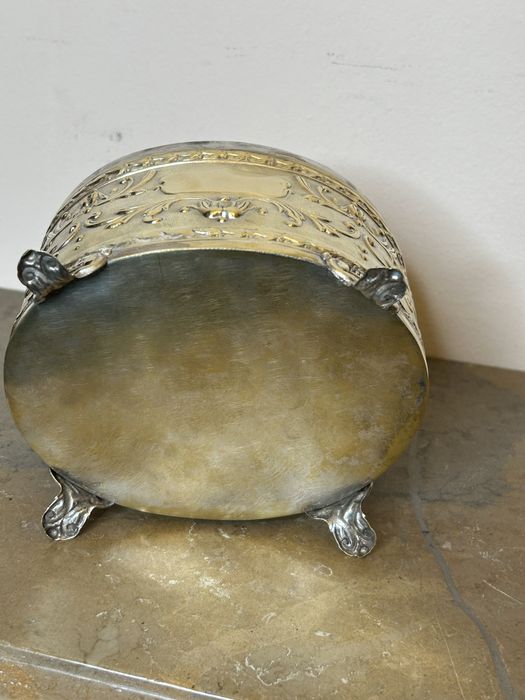 caixa de chá latao.antiga