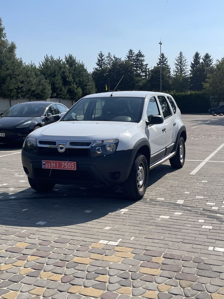 Dacia Duster 2011
