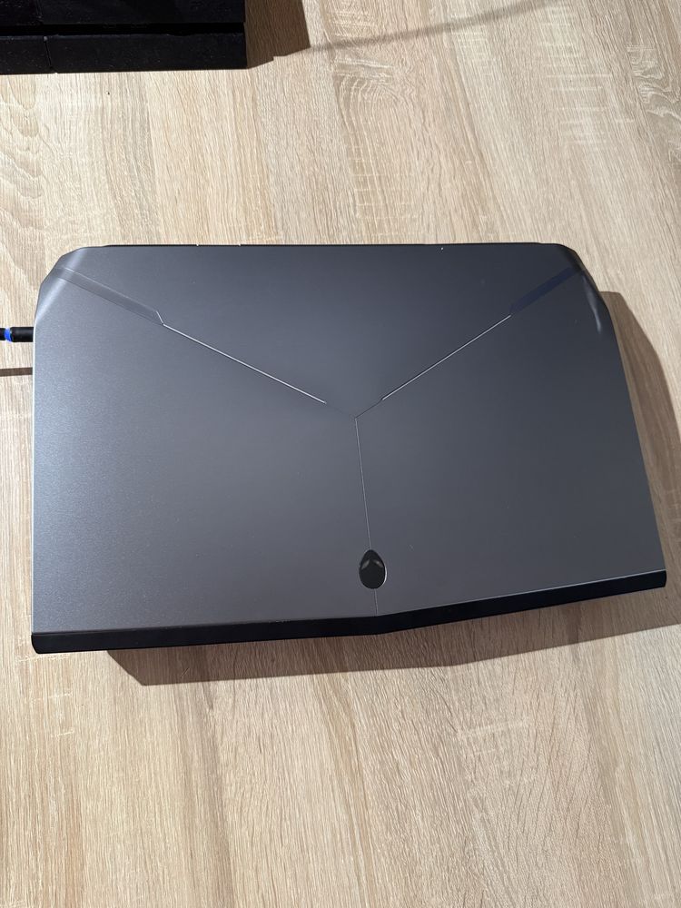 Dell Alienware M17 R3 – Laptop Gamingowy