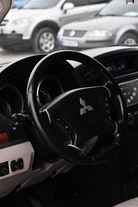 Mitsubishi Pajero Wagon 2008 3.0 бензин/газ [Перший внесок від 20%]